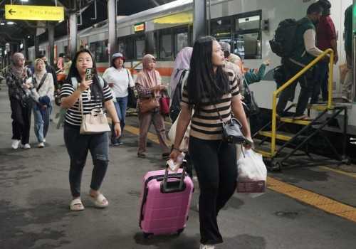KAI Daop 4 Semarang Hadirkan KA Tambahan, Siap Layani Ribuan Penumpang saat Libur Kenaikan Yesus Kristus 2025