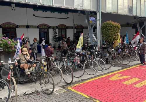 KAI Luncurkan Suite Class Compartment di Momen HUT 111 Tahun Stasiun Tawang