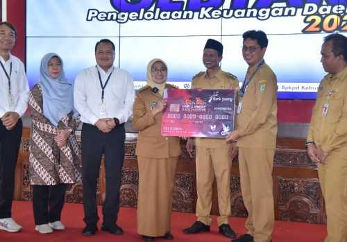 Bank Jateng Bersama Pemkab Kebumen Resmi Luncurkan Kartu Kredit Pemerintah Daerah untuk Transaksi APBD yang Lebih Efisien dan Transparan