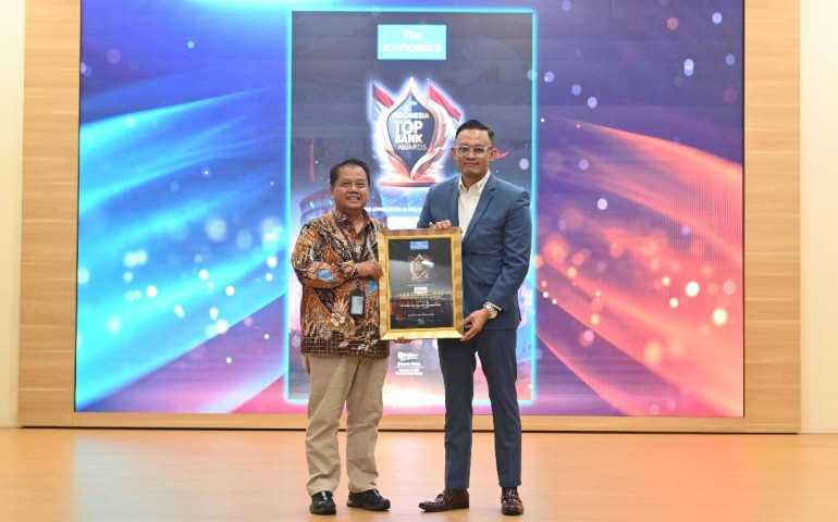 Bank Jateng Raih Penghargaan Top Bank 2025 di Kategori KBMI 2 dari The Iconomics