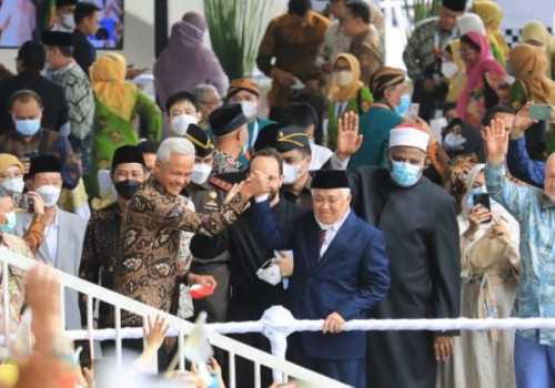 Dibuka Presiden Jokowi, Ganjar Apresiasi Muhammadiyah dan Aisyiyah dalam Muktamar ke-48