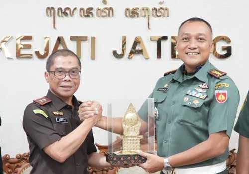 Sinergitas Lintas Institusi Diperkuat, Kajati dan Pomdam IV Diponegoro Sepakat Tingkatkan Kolaborasi Hukum