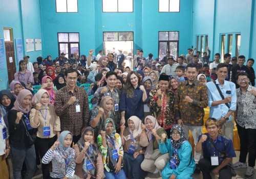 Warga Desa Grabak Magelang Sambut Antusias Sosialisasi Program MBG dari DPR dan BGN