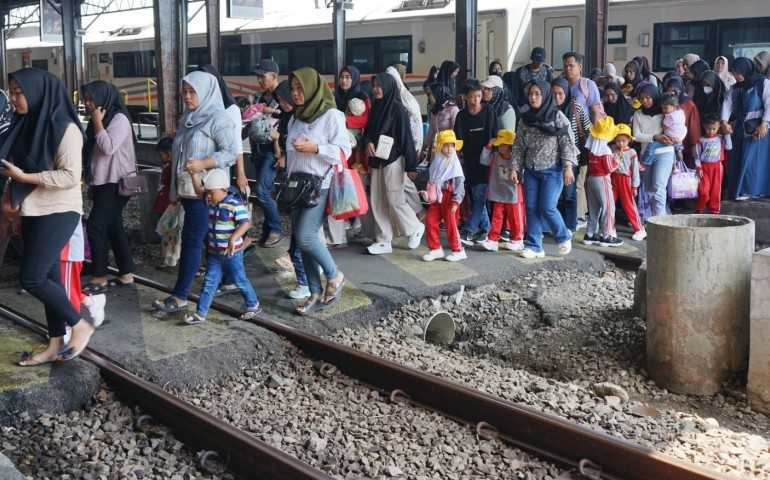 136 Ribu Lebih Penumpang Padati KAI Daop 4 Semarang Saat Libur Iduladha
