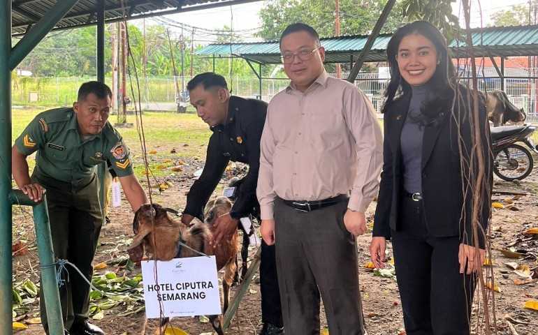 Hotel Ciputra Semarang Tunjukkan Komitmen Sosial lewat Kurban
