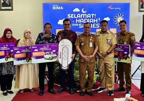 Guru SD di Brebes Menang Mobil Listrik dari Undian Tabungan Bima Bank Jateng