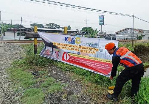 KAI Daop 4 Semarang Dorong Keselamatan Perlintasan dengan Program Edukasi Rutin