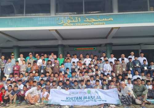RSI Sultan Agung dan Bank Jateng Syariah Dukung Sunat Massal di Haul Ponpes Al Hikmah 2