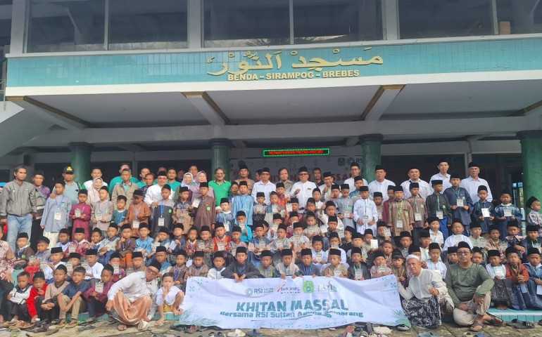 RSI Sultan Agung dan Bank Jateng Syariah Dukung Sunat Massal di Haul Ponpes Al Hikmah 2