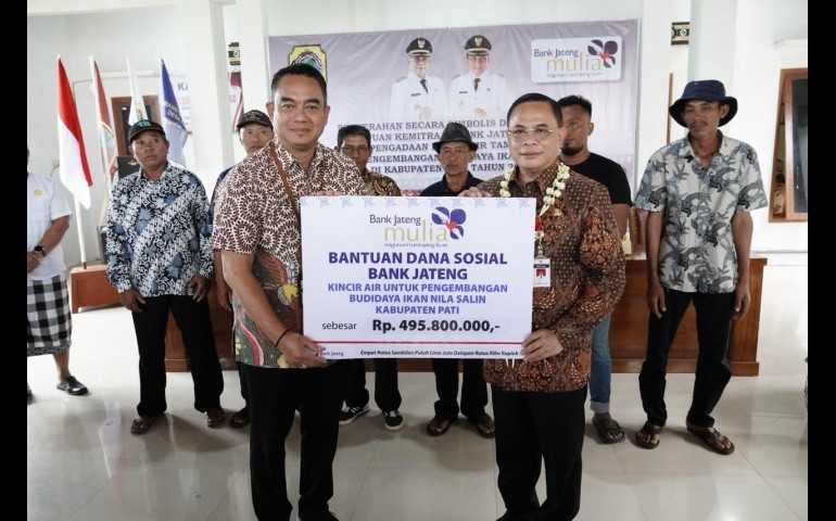 Bank Jateng Salurkan Bantuan Kincir Air Rp495,8 Juta untuk Budidaya Ikan Nila Salin di Pati