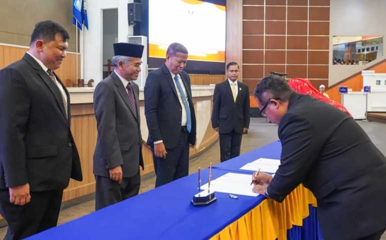 Rektor UNDIP Lantik Pejabat Baru dan 316 PNS: Tegaskan Komitmen pada Inovasi Penelitian dan Kolaborasi Global