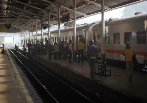 Daya Tarik Kereta Makin Kuat! BBM Subsidi dan PSO Dorong Efisiensi Layanan di Daop 4 Semarang