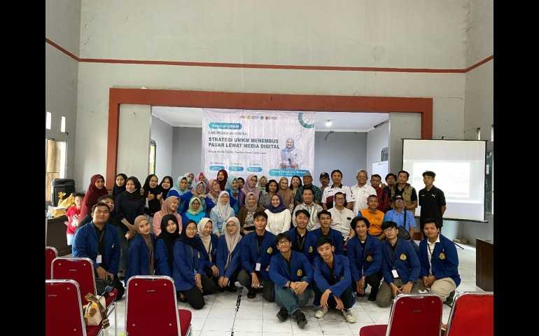 Mahasiswa USM Dorong UMKM Srondol Wetan Kuasai Digital Marketing lewat Seminar Kreatif