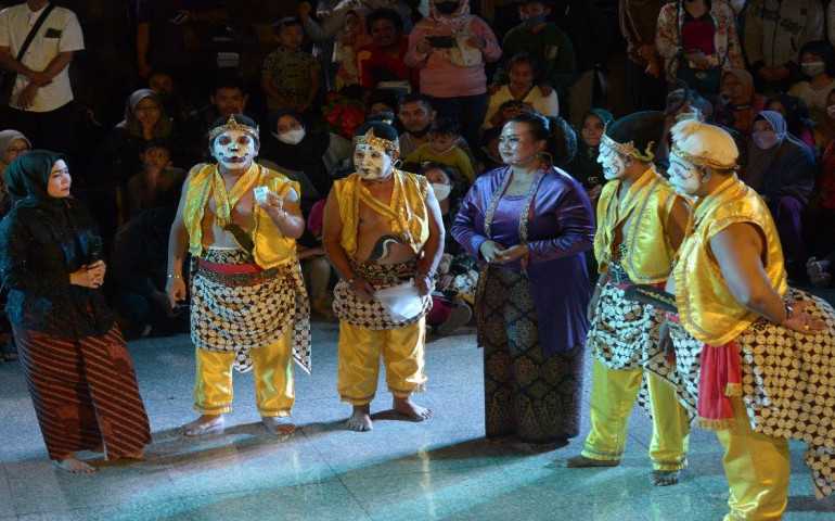 Pemkot Semarang Gelar Sosialisasi Hasil Cukai Lewat Wayang Orang