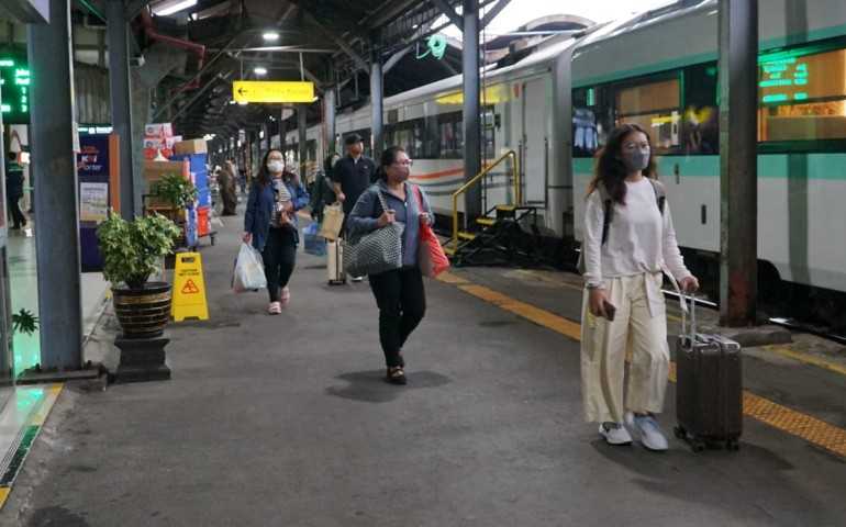Penumpang KA Selama Libur Sekolah, KAI Daop 4 Semarang Catat Peningkatan Hingga 35 Persen