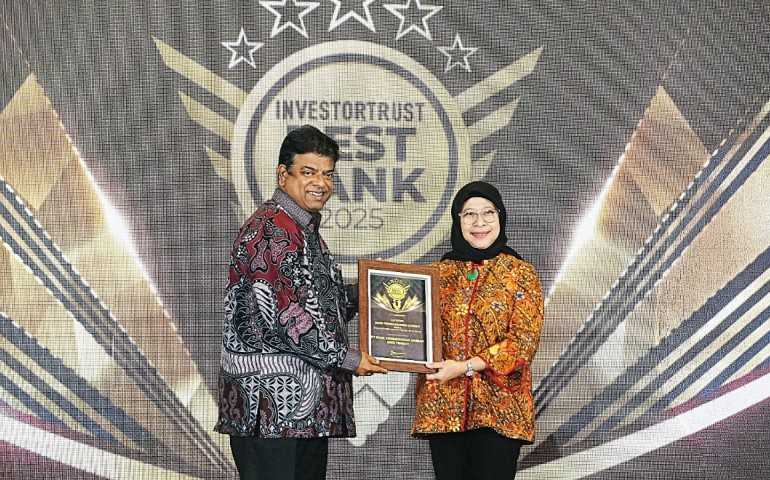 Bank Jateng Raih Penghargaan Investortrust Best Bank 2025 untuk Kategori BPD KBMI II