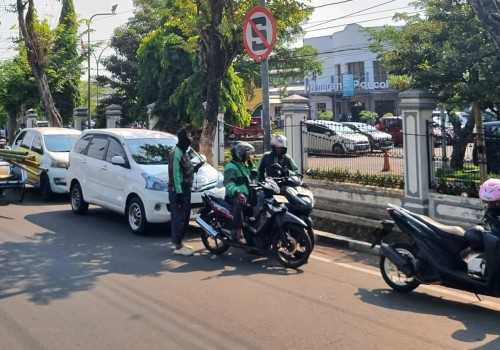 KAI Daop 4 Semarang Ajak Masyarakat Tertib Berlalu Lintas di Stasiun