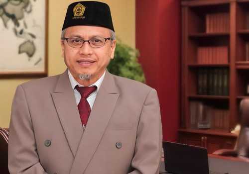 Dekan Fakultas Hukum Unissula Jawade Hafidz Raih Pengakuan Guru Besar