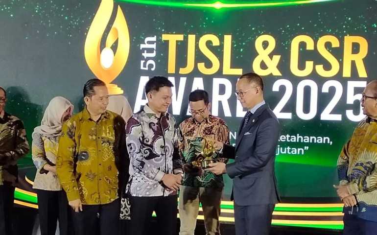 Pupuk Indonesia Niaga Raih Dua Penghargaan di TJSL & CSR Awards 2025