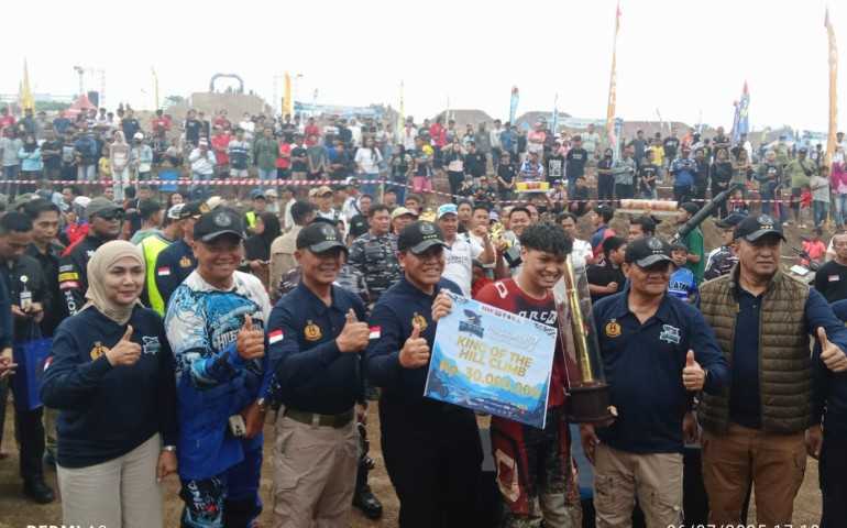 Atlet Asal Kabupaten Kendal Farel Huda Hanafi Pemenang Kejuaraan Hard Enduro ke-7