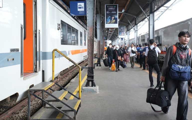 Stasiun Poncol dan Tawang Pimpin Keberangkatan KA Jarak Jauh Selama Juni
