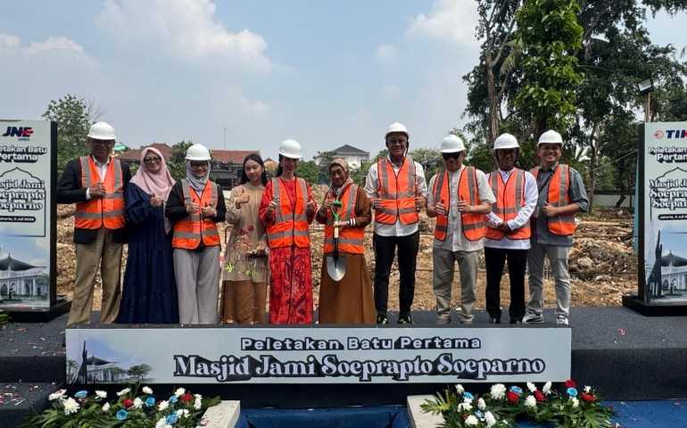 Masjid Warisan Soeprapto Soeparno Resmi Dimulai, JNE-TIKI Hadir Sebagai Penggerak Semangat
