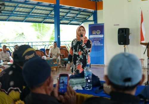 DPR RI dan BGN Sosialisasi Program MBG di Cilacap, Ingatkan Masyarakat Waspada Oknum Palsu