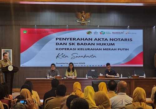 Bank Jateng Dukung Penguatan Ekonomi Kerakyatan dengan Pembentukan 54 Koperasi Kelurahan Merah Putih di Surakarta