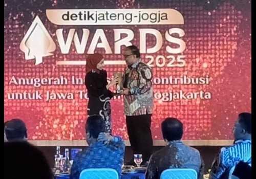 Lewat Produk Aman dan Edukasi Sehat, Sido Muncul Raih detikJateng-Jogja Awards 2025 Pelopor Herbal Modern