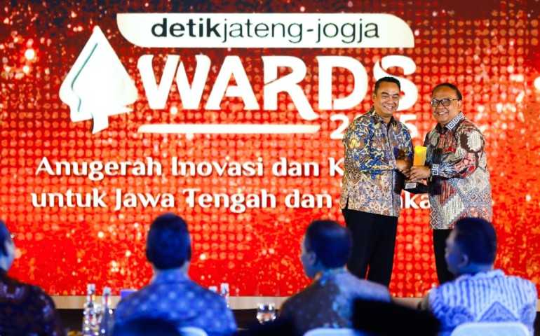 Komitmen Digitalisasi Bank Jateng Berbuah Penghargaan Bergengsi