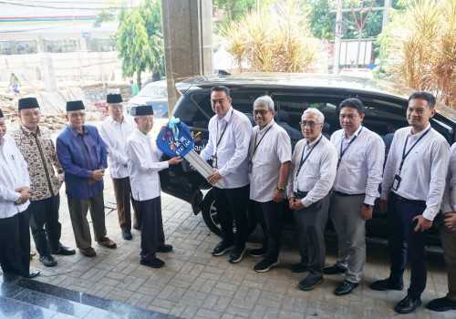 Bank Jateng Serahkan Mobil Operasional untuk Dukung Mobilitas BAZNAS Jateng