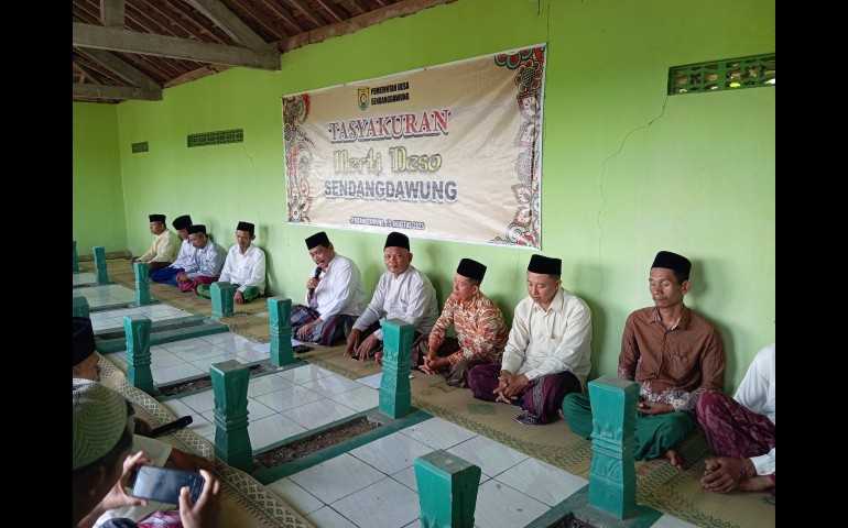 Merti Desa Sendangdawung, Kades Marbono Ajak Warga Mendoakan Para Leluhur di Magbaroh Kramat Sepuh Eyang Kertoguno