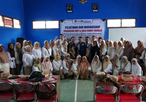 Riset UDINUS Bawa Inovasi Teknologi untuk KWT Rahayu dan Masyarakat Desa