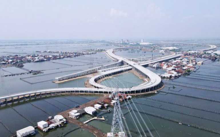Gubernur Ganjar Bentuk Timsus untuk Percepat Pembangunan Tol Semarang-Demak
