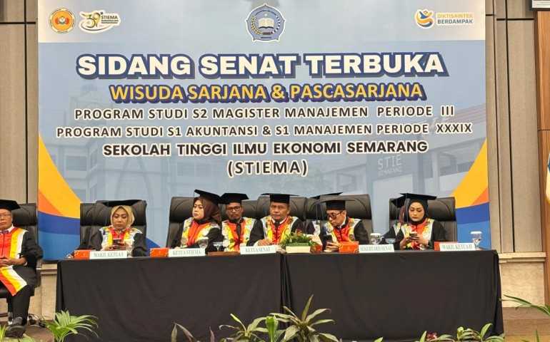 STIEMA Kian Berbenah, Akreditasi Unggul, Wisuda, hingga Transformasi Digital