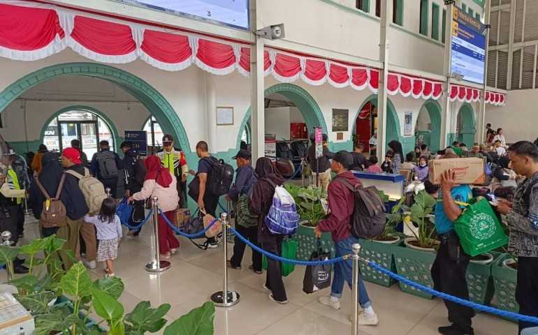 Dampak Demo Berlanjut, KAI Daop 1 Jakarta Rekayasa 17 Perjalanan KA Jarak Jauh