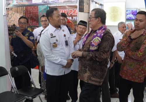Imigrasi Wonosobo Hadirkan Inovasi Layanan Keimigrasian di Festival UKM Expo 2025