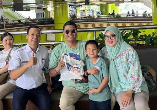 Hari Pelanggan Nasional 2025, KAI Daop 1 Jakarta Hadirkan Suasana Hangat di Stasiun Gambir