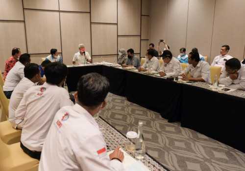 Buruh Minta Kenaikan UMP, Ganjar: "Harus Dikomunikasikan dengan Para Pengusaha"