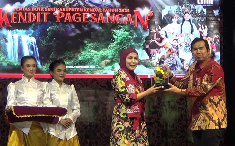 Silaturahmi Warga Kendal di Anjungan Jawa Tengah di Hibur Dengan Pagelaran dari Duta Seni Kabupaten Kendal