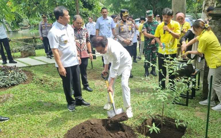 Pemprov Jateng Pastikan Iklim Investasi Sehat, Gubernur Luthfi Dorong Investor Ikuti Jejak Sido Muncul