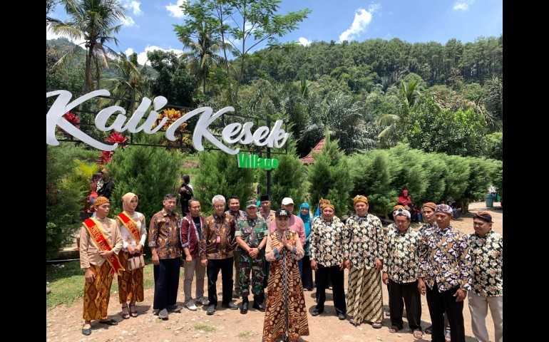 Pemdes Sriwulan Gelar Tradisi Nyadran Gunung, Sekaligus Launching Aktivasi Sinyal Mobile Telkomsel