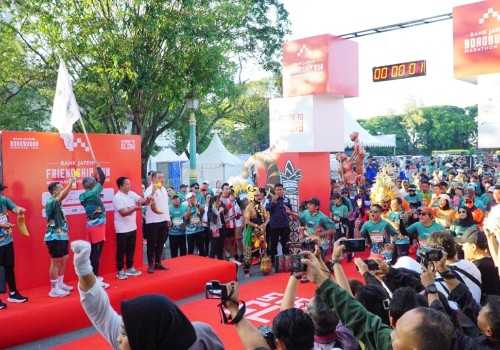 Bukan Sekadar Lari, Bank Jateng Friendship Run 2025 Rayakan Persahabatan dan Kekayaan Lokal