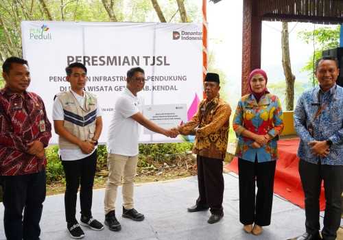 Usai Resmikan Rehabilitasi Tubing Genting, Bupati Kendal Berharap Dapat Mendorong Pengembangan Wisata Lokal