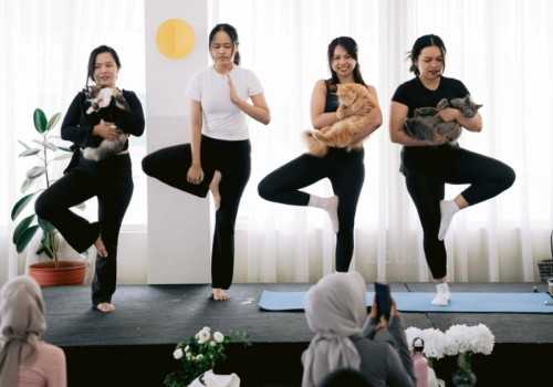 Kotta Hotel Semarang Hadirkan “Yoga with Cat” Bersama   Girls on the Weekend dan Coach Felita