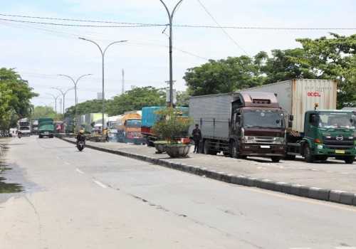 Arus Lalu Lintas Pantura Demak–Semarang Berangsur Lancar, Jalur Alternatif Dibuka