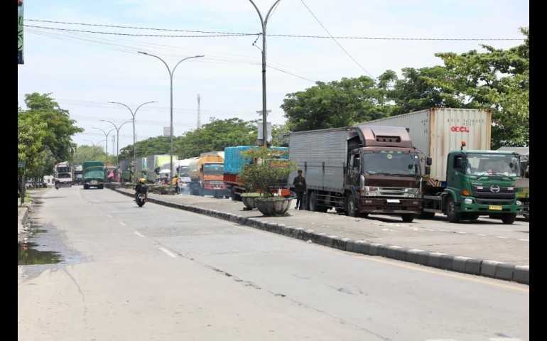 Arus Lalu Lintas Pantura Demak–Semarang Berangsur Lancar, Jalur Alternatif Dibuka