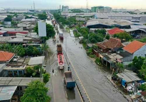 Pertamina Pastikan Stok BBM dan LPG Aman di Tengah Banjir Rob Semarang-Demak