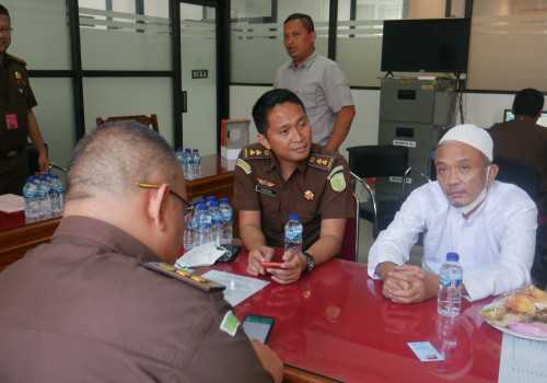Kasus Penistaan Agama, Kejati Jateng Terima Pelimpahan Tersangka Tri Mulyono dan Sugi Nur Raharja