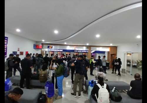 Jaga Pelayanan Tetap Optimal, KAI Daop 4 Semarang Layani 500an Penumpang yang Melakukan Pembatalan Perjalanan KA yang Terimbas Gangguan di Kedunggedeh